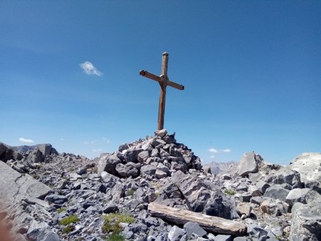 La croix sommitale !