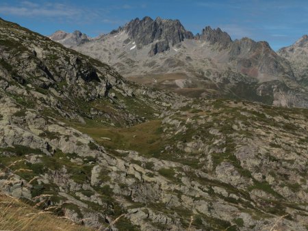 Un regard vers les Aiguilles d’Argentière.