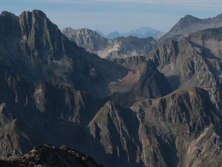 Un regard sur les dentelles de Belledonne...