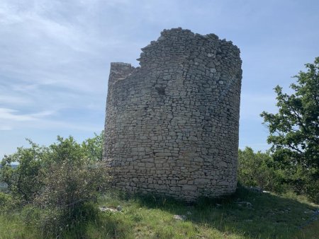 Moulin à vent (ruine).