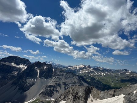 Vers les Aiguilles d’Arves.