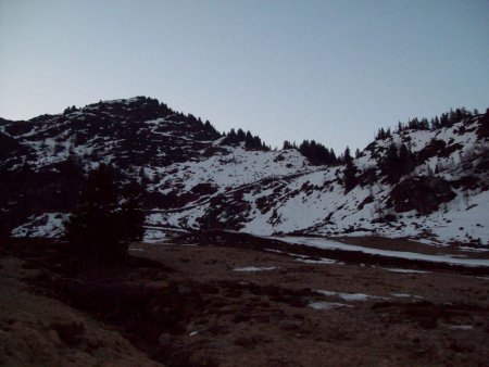 la montée à l’arête de l’evêque