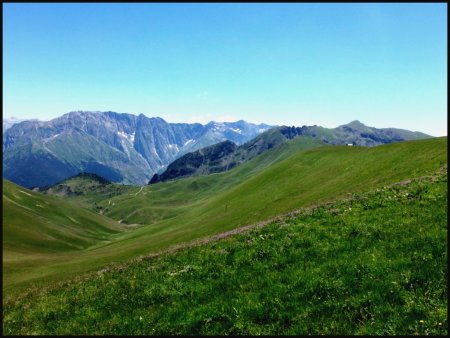 Pérollier/Tabor. Le Grand Armet en arrière plan.