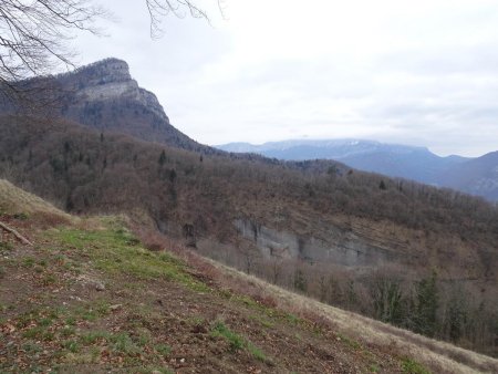 Les gorges creusées par la Roize