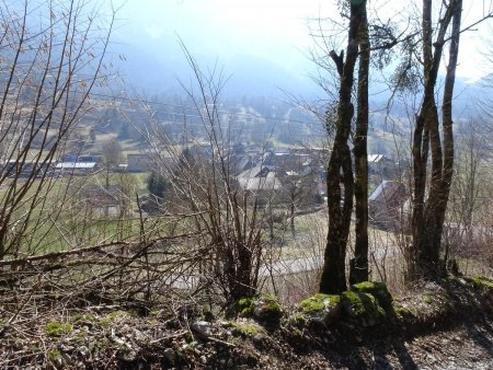 Descente vers le Villard