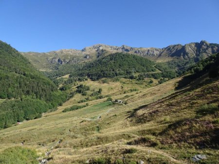 Regard arrière sur l’alpage des Rouelles