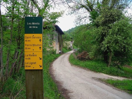 Au hameau les Monts