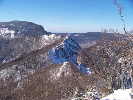 Au-dessus des à-pics de la Drière.