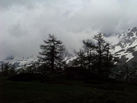 La Vanoise disparait dans l’orage.