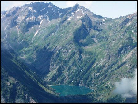 Zoom, sur le Lauvitel et la Brèche du Périer.