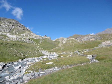 On arrive au refuge de la Leisse.