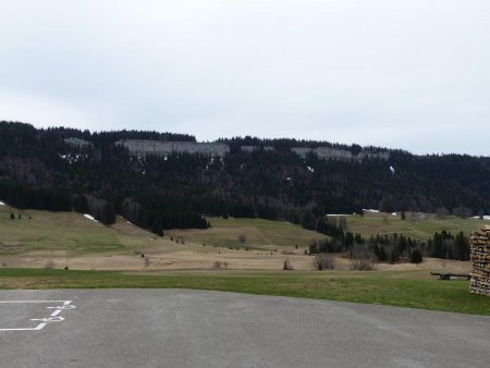 Les falaises visibles du parking