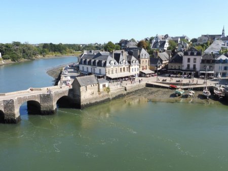 Port de Saint-Goustan depuis les remparts d’Auray