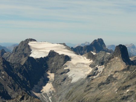 Les Rouies, l’Olan, la Pointe du Vallon des Etages. Tout au fond, le Dévoluy