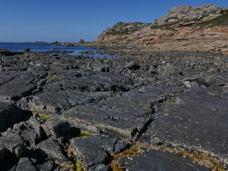 Au loin la pointe nord-ouest