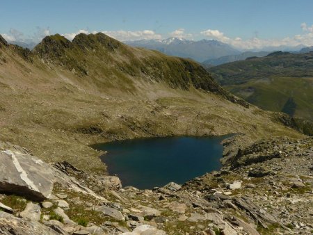 Le lac de l’Ane et le Rocher Pilliozan.