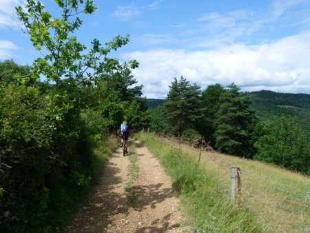 Enfin un peu de soleil avant d’attaquer la descente vers le Coulagnet