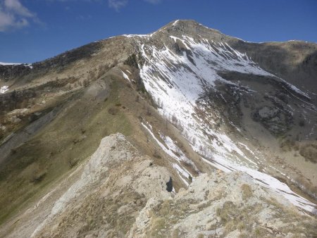 La crête de la montagne de Rougnouse pour rejoindre le sommet du Mourre Gros