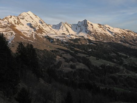 Charvin, aiguilles du Mont et du Bouchet.