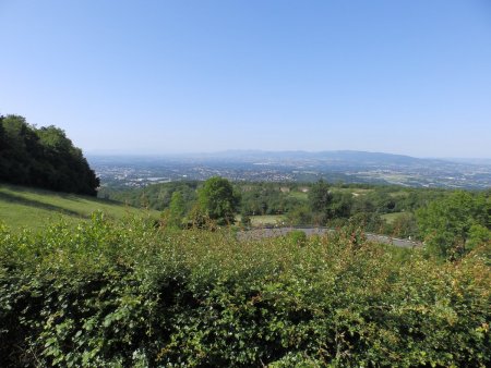 Du Col du Mont Verdun, regard vers l’Ouest Lyonnais, les Monts du Lyonnais et le Pilat en AP.