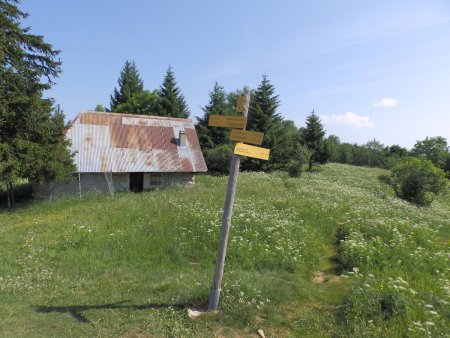 Aux Chalets du Sire.