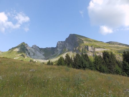 Les Aiguilles du Mont.