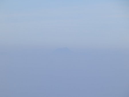 Zoom sur le Puy de Dôme.