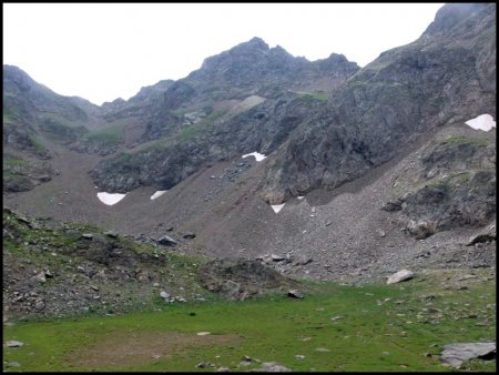 Le Pic de Mirebel de l’emplacement d’un ancien lac.