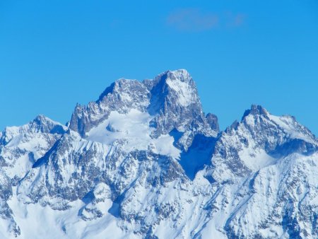 Gros plan sur la Barre des Écrins et le Pic Coolidge !