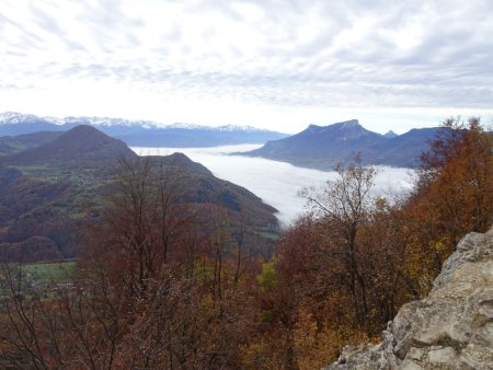 Au loin, la vallée du Grésivaudan dans la brume