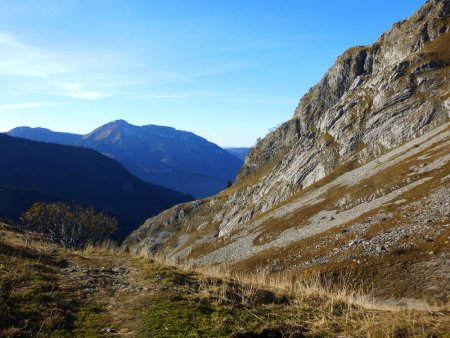 Retour sur le sentier, le Colombier