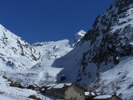 Pointe et dôme de Marie, Ouille d’Arbéron vue depuis Avérole.