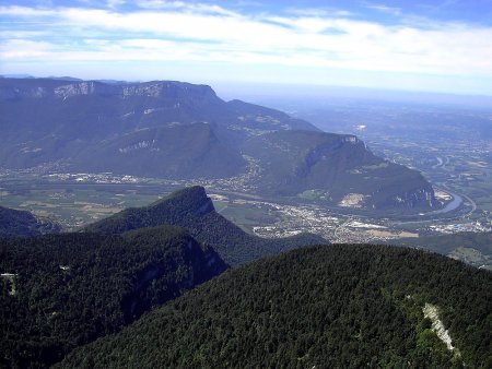 Vallée de l’Isère et extrème nord du Vercors à l’ouest.