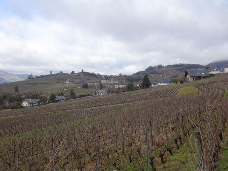 Tormery : regard arrière sur les Tours de Chignin et le Mont Ronjou