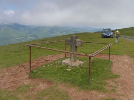 Et la croix Thibault (croix d’Urdanarre).