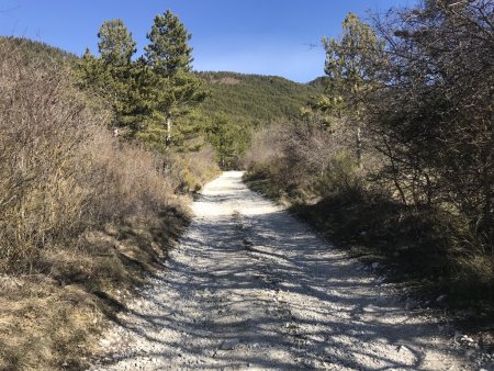  Piste après la mairie