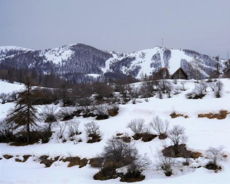 Vers le domaine skiable de Valberg