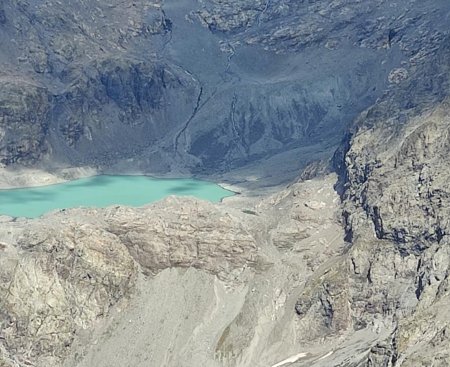 Zoom sur le Lac des Rouies (2722 m)